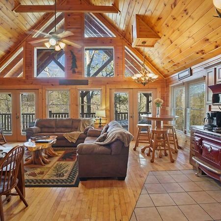 Stunning Mountain Cabin W Hot Tub Gatlinburg Exterior foto