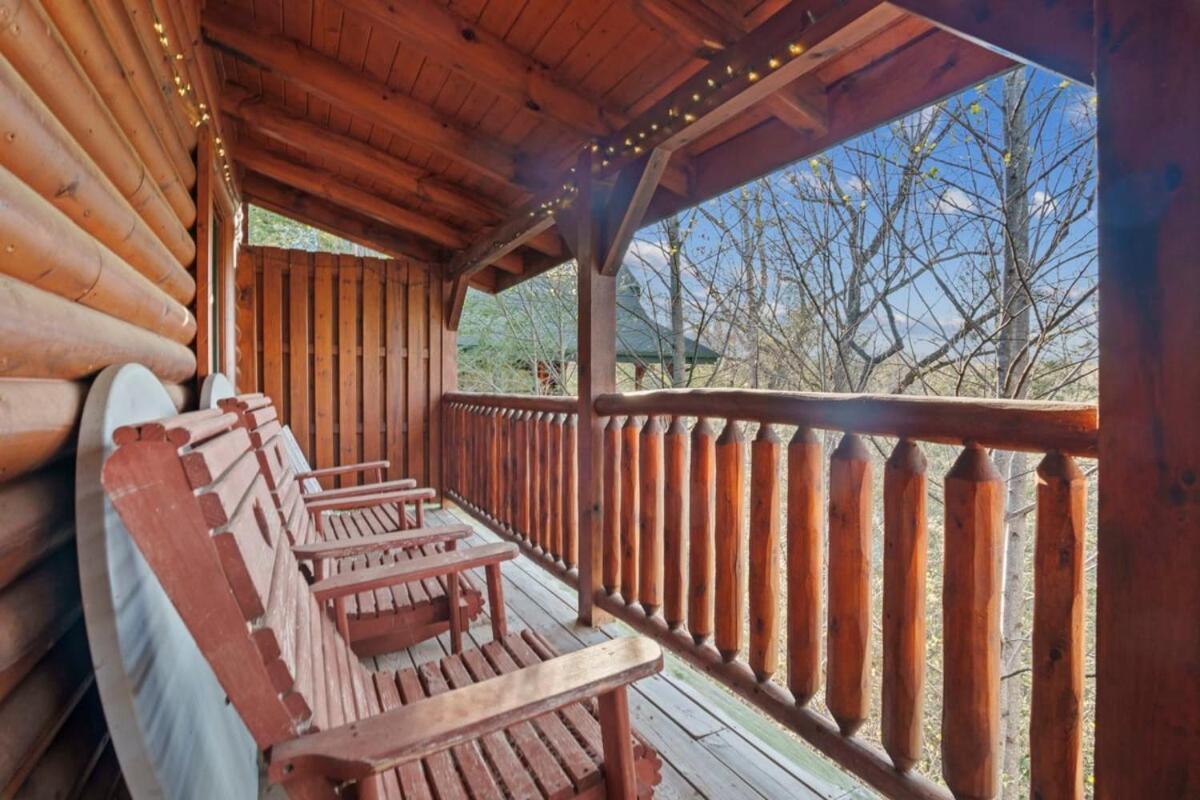Stunning Mountain Cabin W Hot Tub Gatlinburg Exterior foto