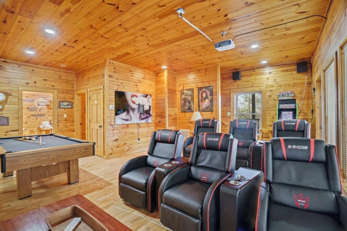 Stunning Mountain Cabin W Hot Tub Gatlinburg Exterior foto