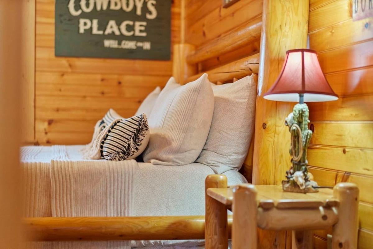 Stunning Mountain Cabin W Hot Tub Gatlinburg Exterior foto