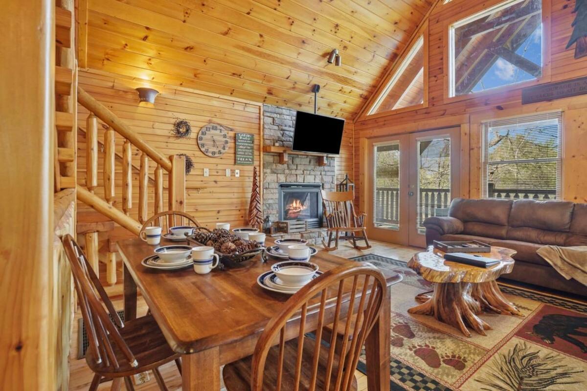 Stunning Mountain Cabin W Hot Tub Gatlinburg Exterior foto