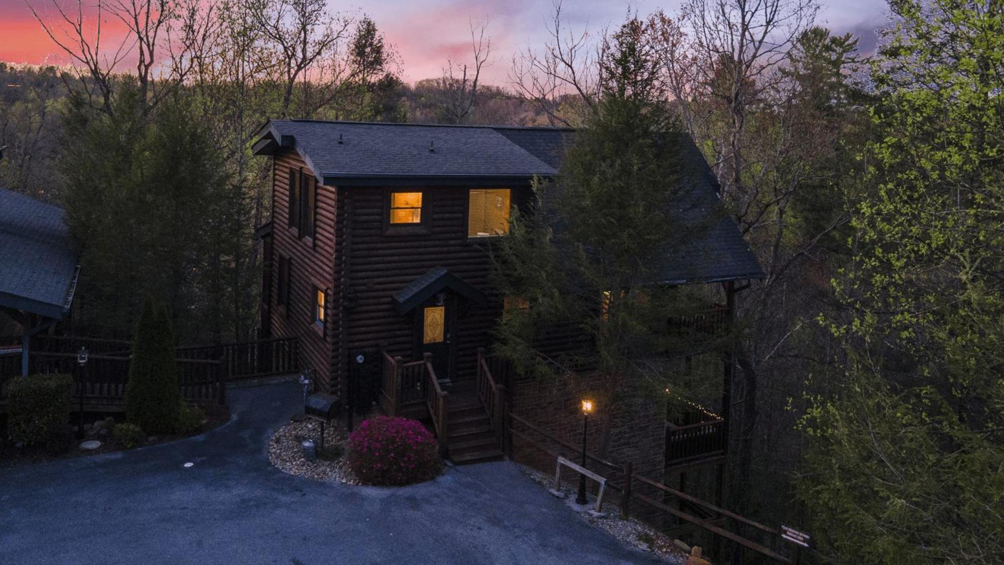 Stunning Mountain Cabin W Hot Tub Gatlinburg Exterior foto
