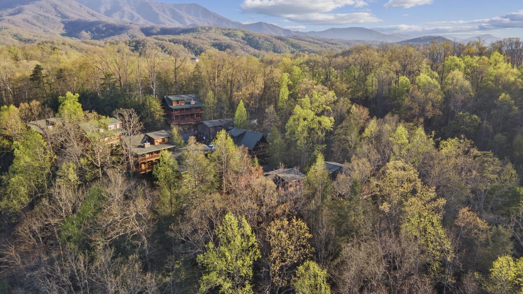 Stunning Mountain Cabin W Hot Tub Gatlinburg Exterior foto